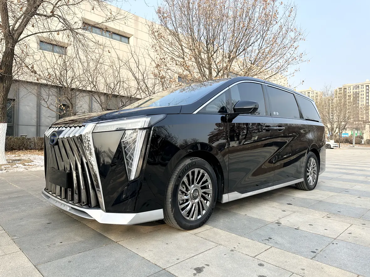 GAC Trumpchi M8  из Китая