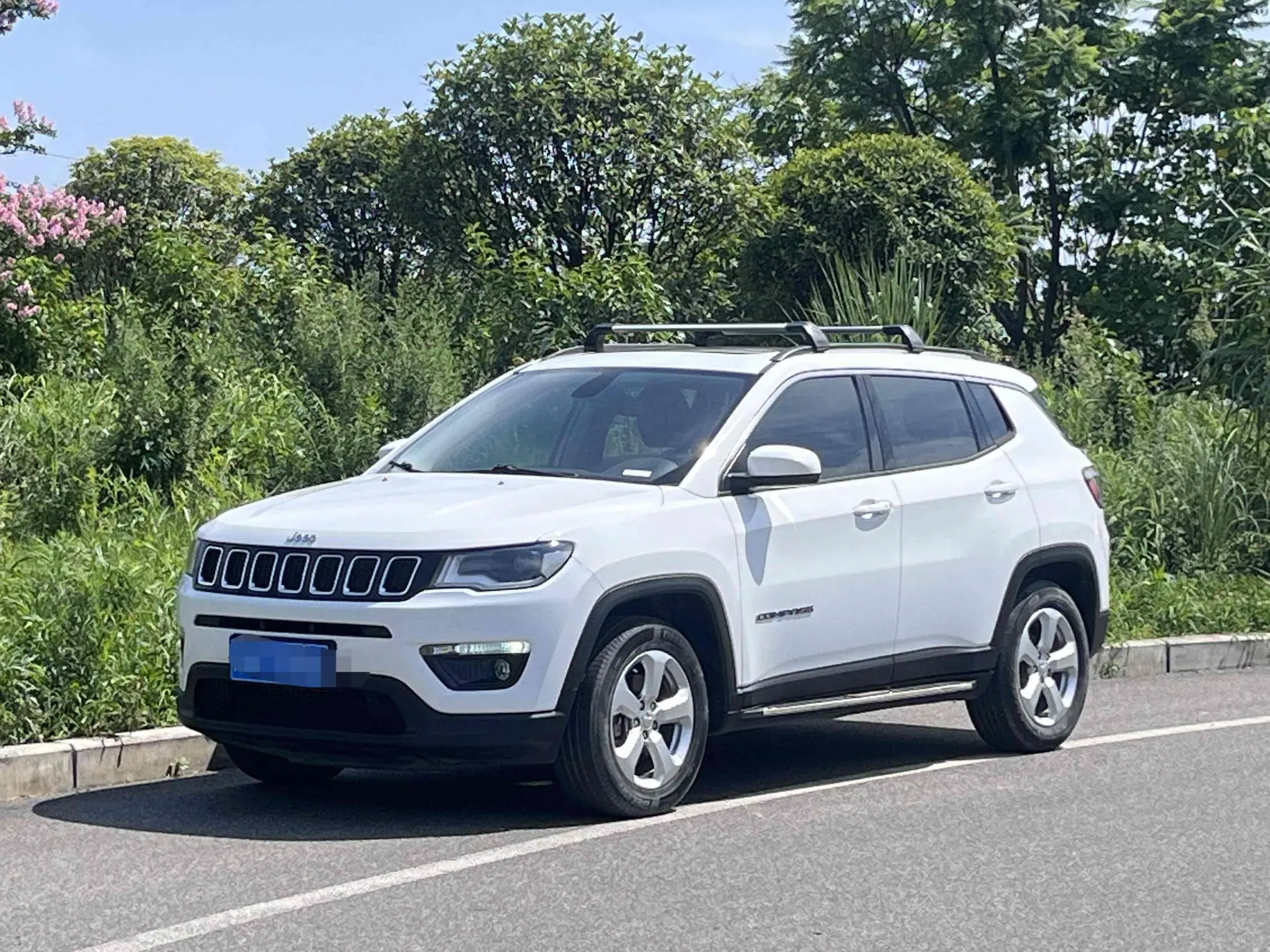 Jeep Guide to  из Китая