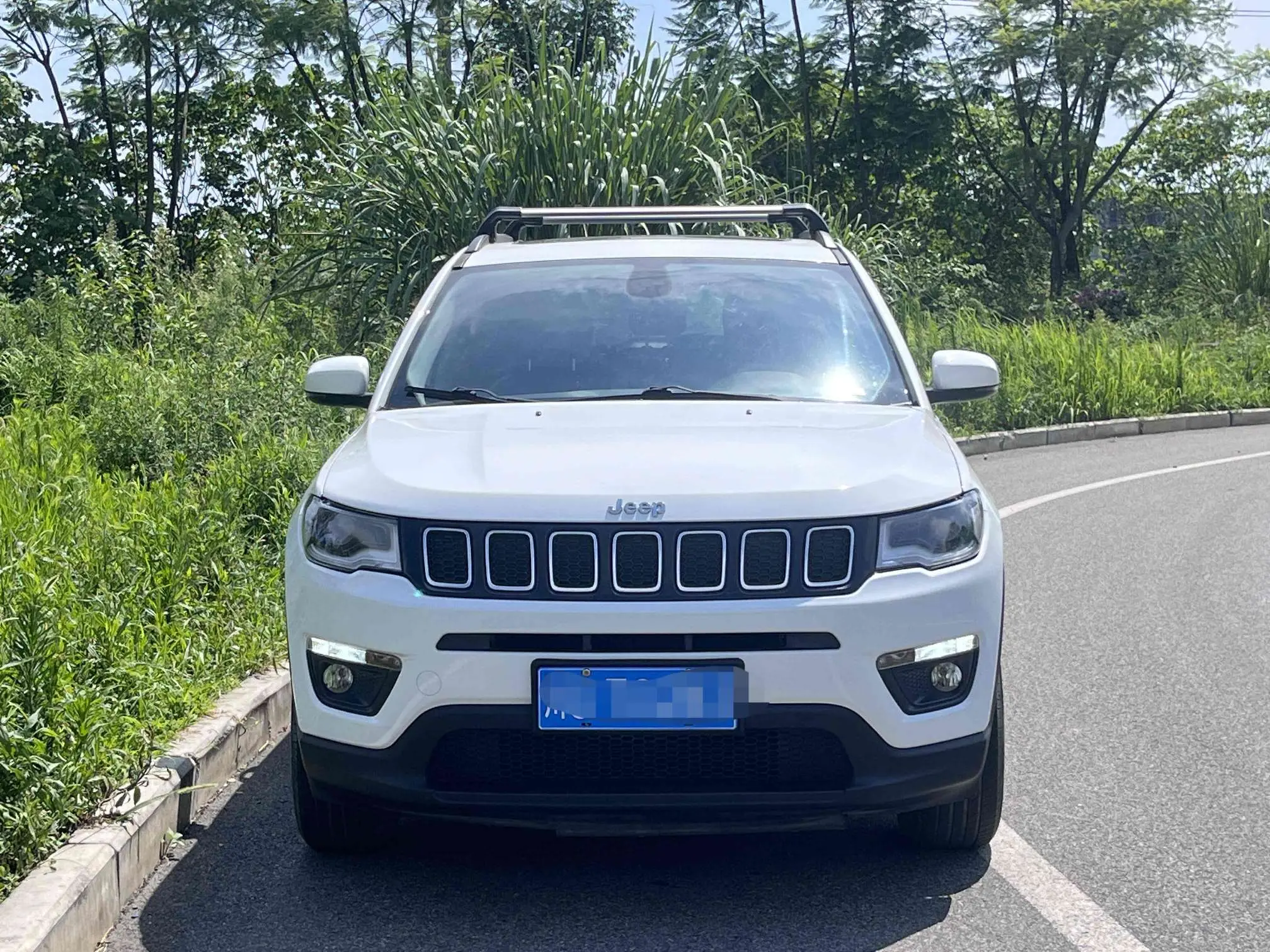 Jeep Guide to  из Китая