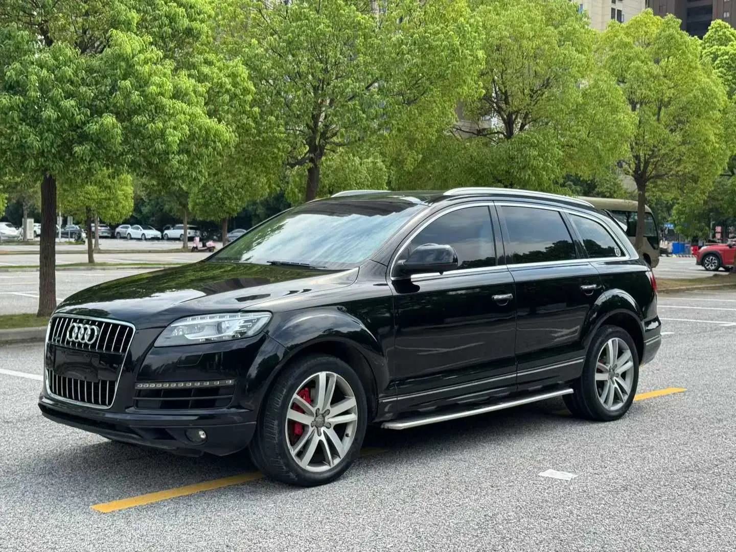 Audi Q7  из Китая