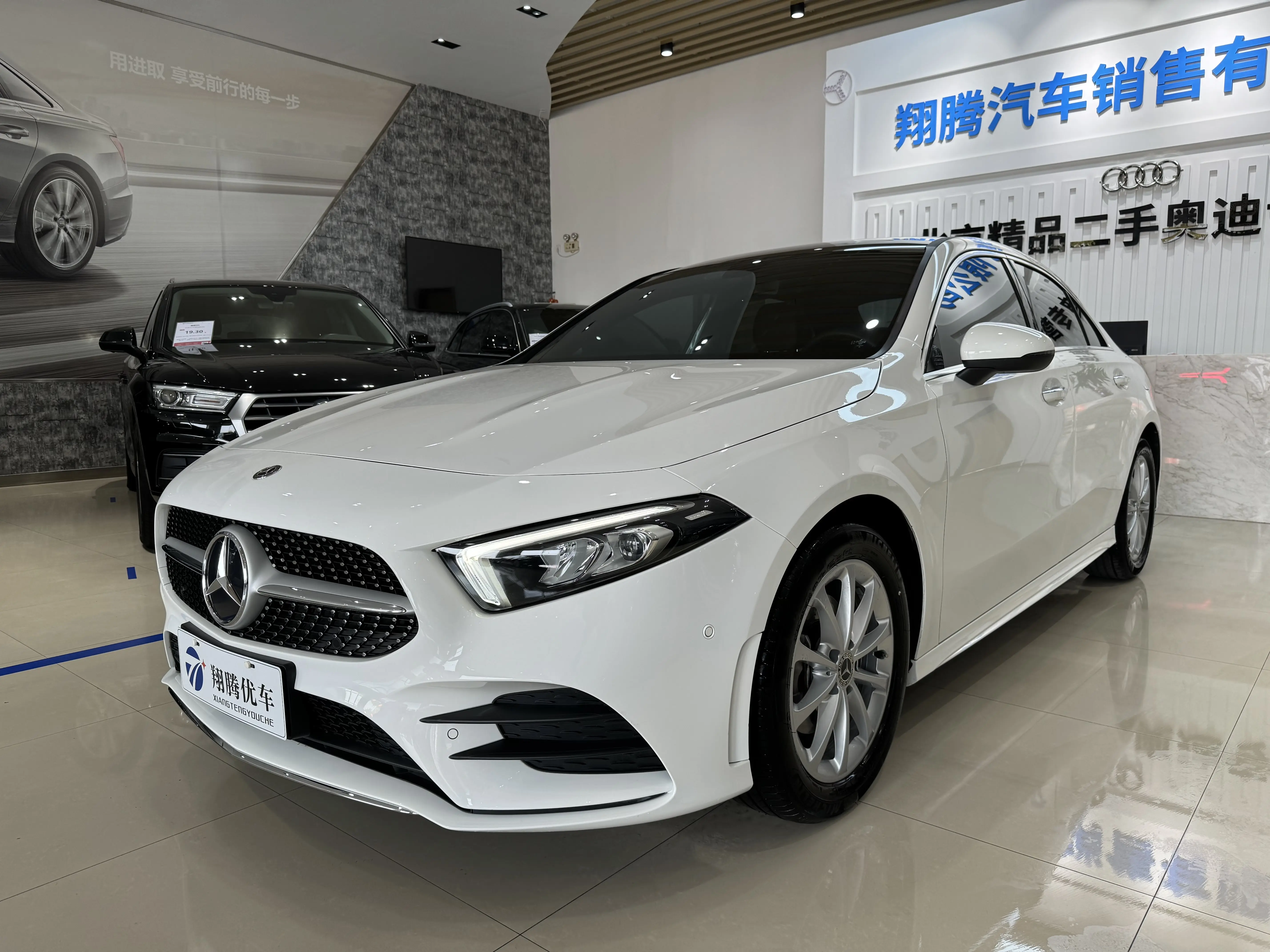 Mercedes-Benz Mercedes Benz A Class  из Китая