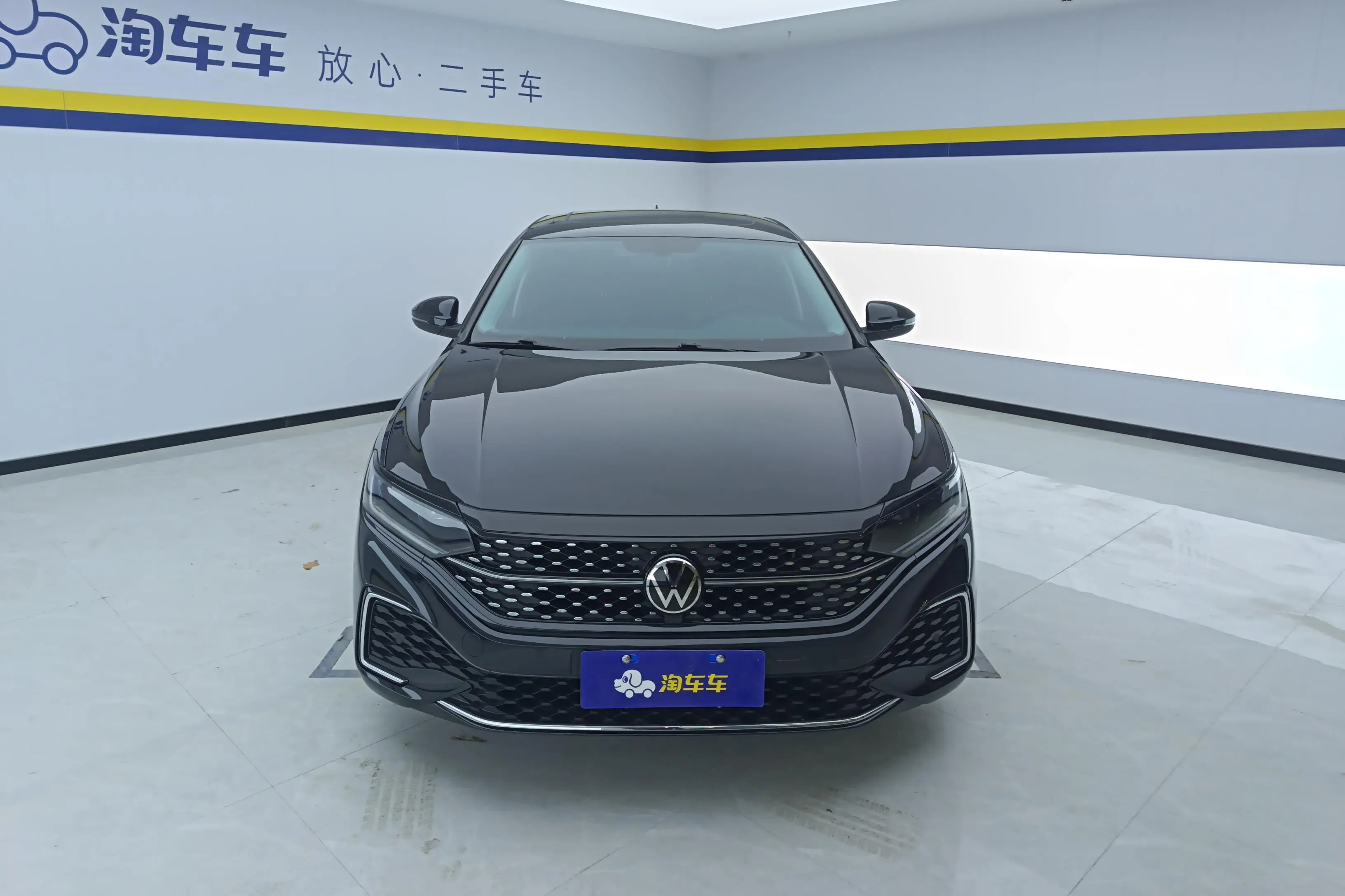 Volkswagen Passat  из Китая