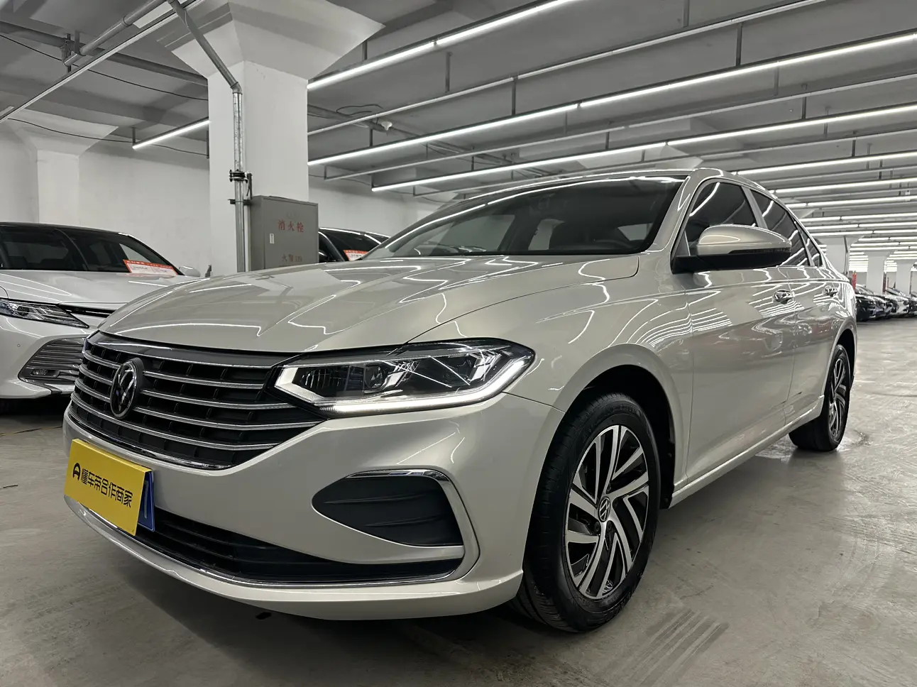 Volkswagen Lavida  из Китая