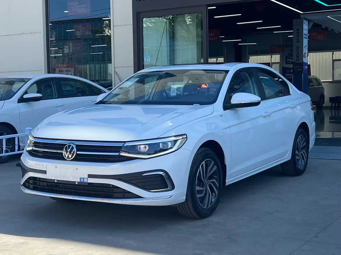 Volkswagen Bora  из Китая