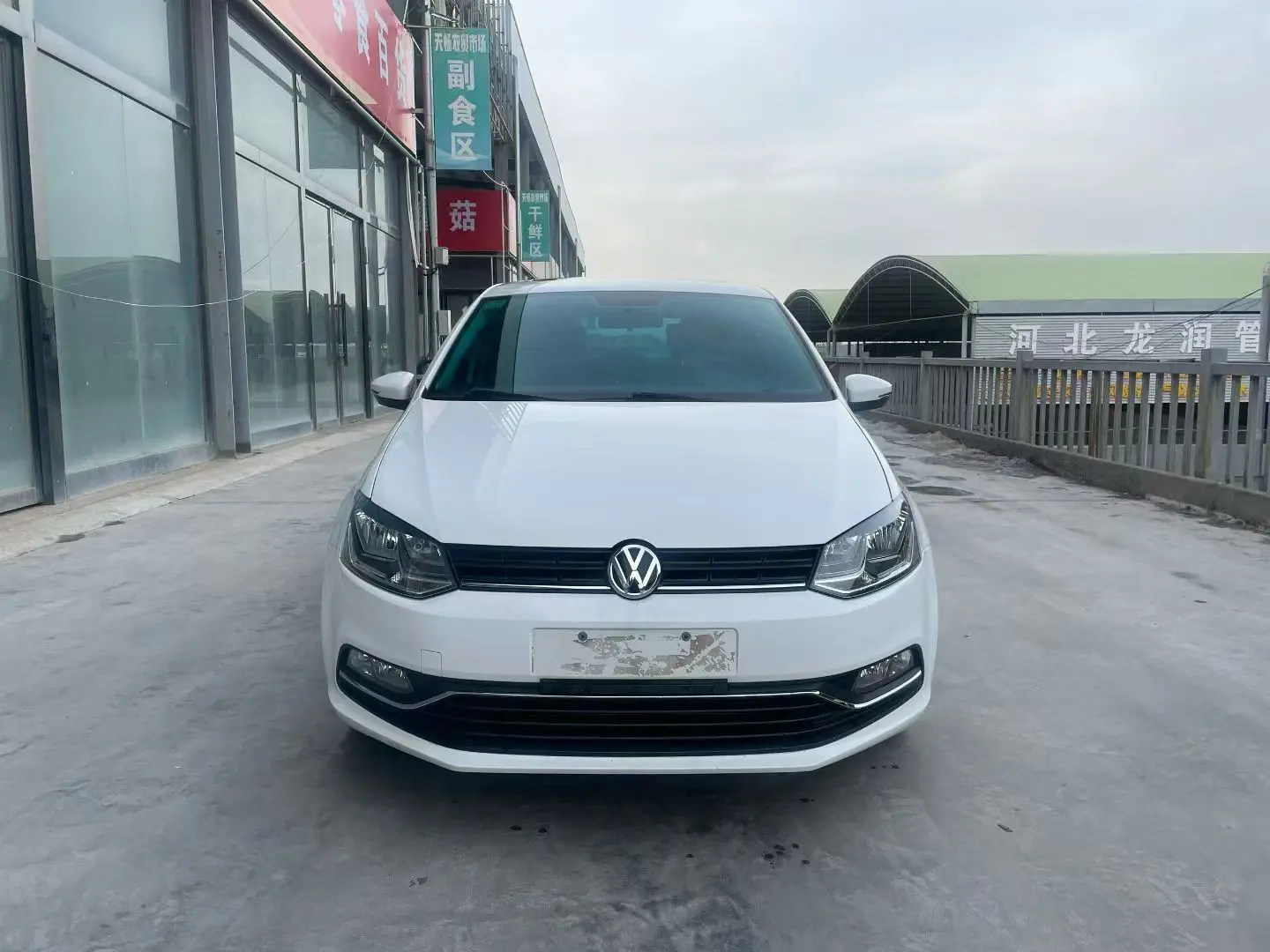 Volkswagen Polo  из Китая
