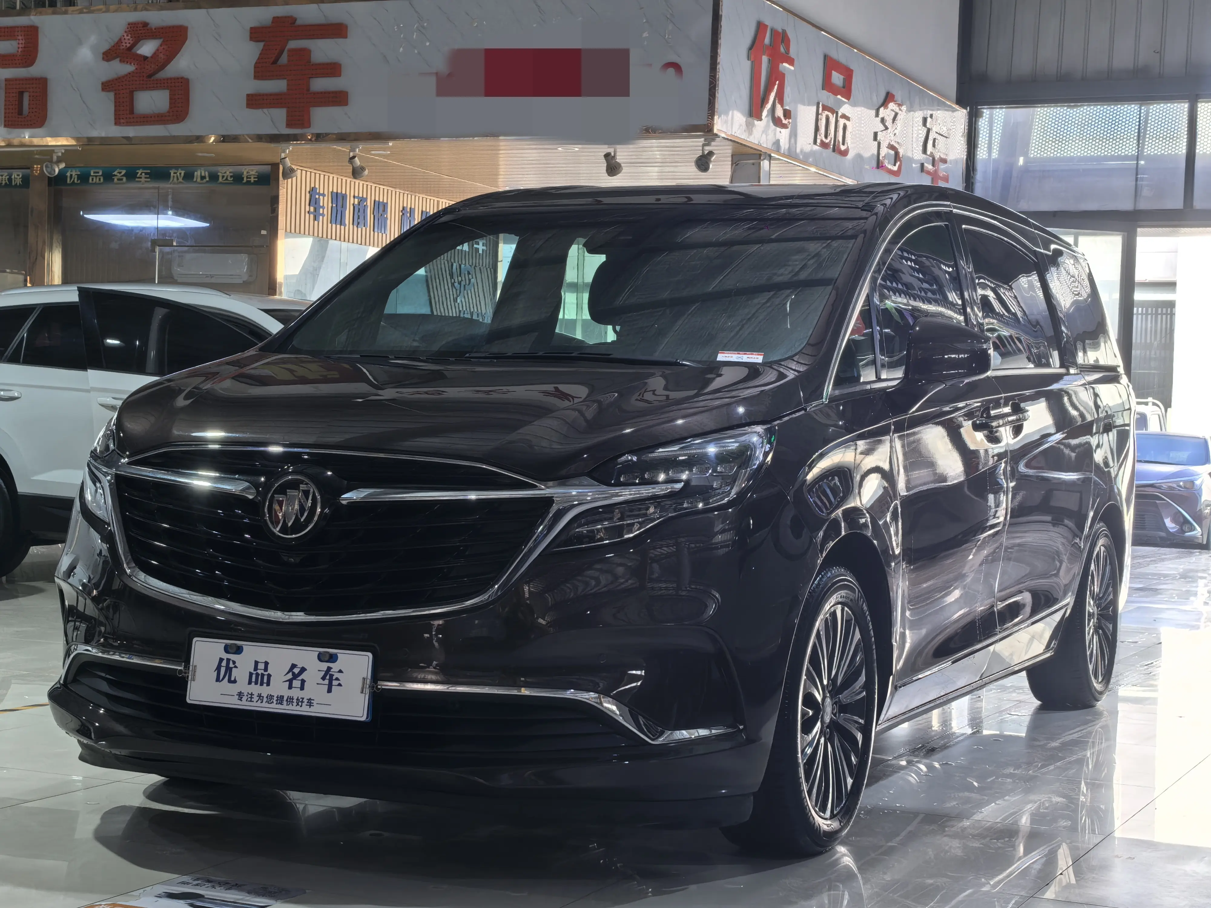 Buick GL8  из Китая