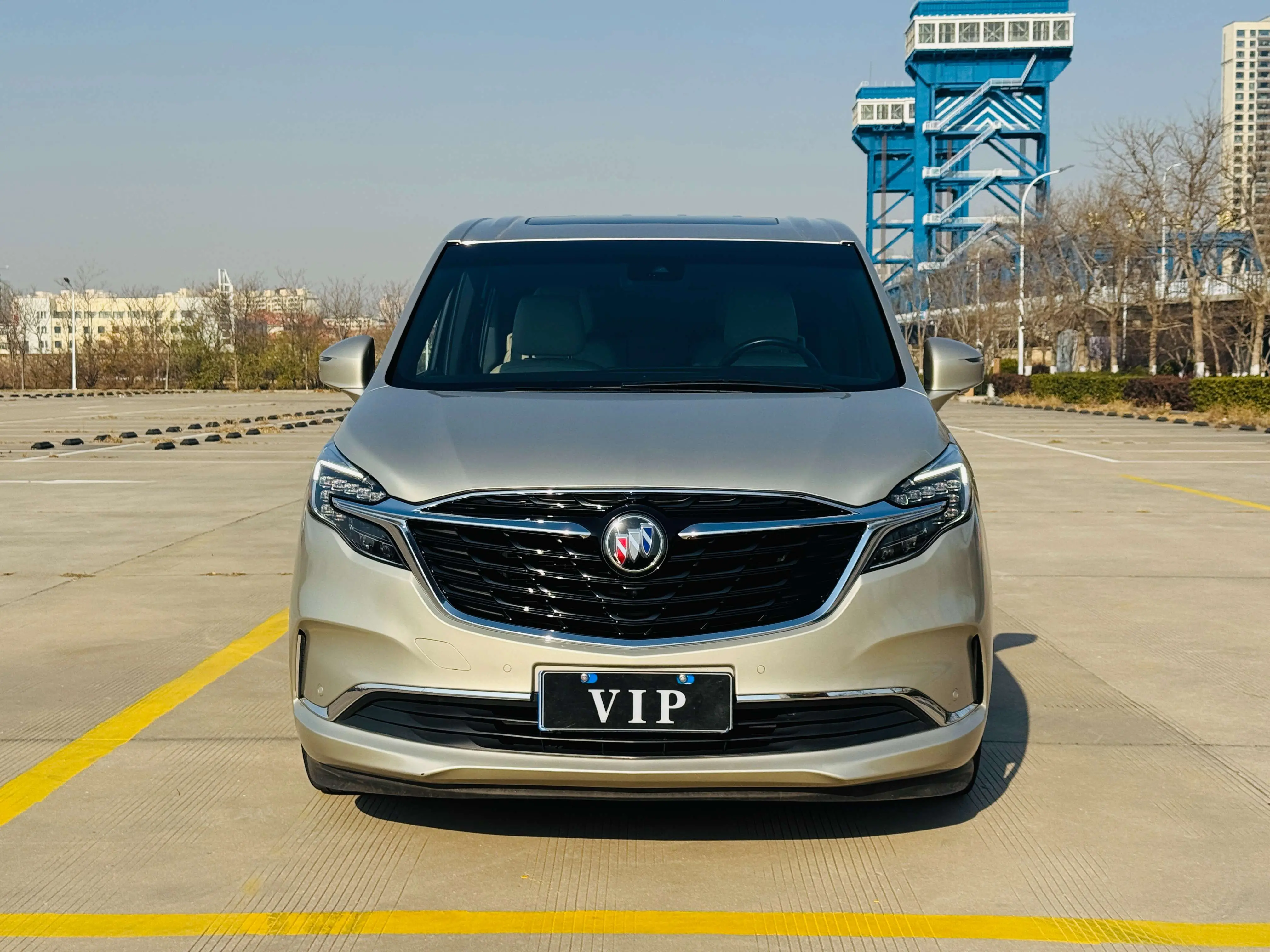 Buick GL8  из Китая