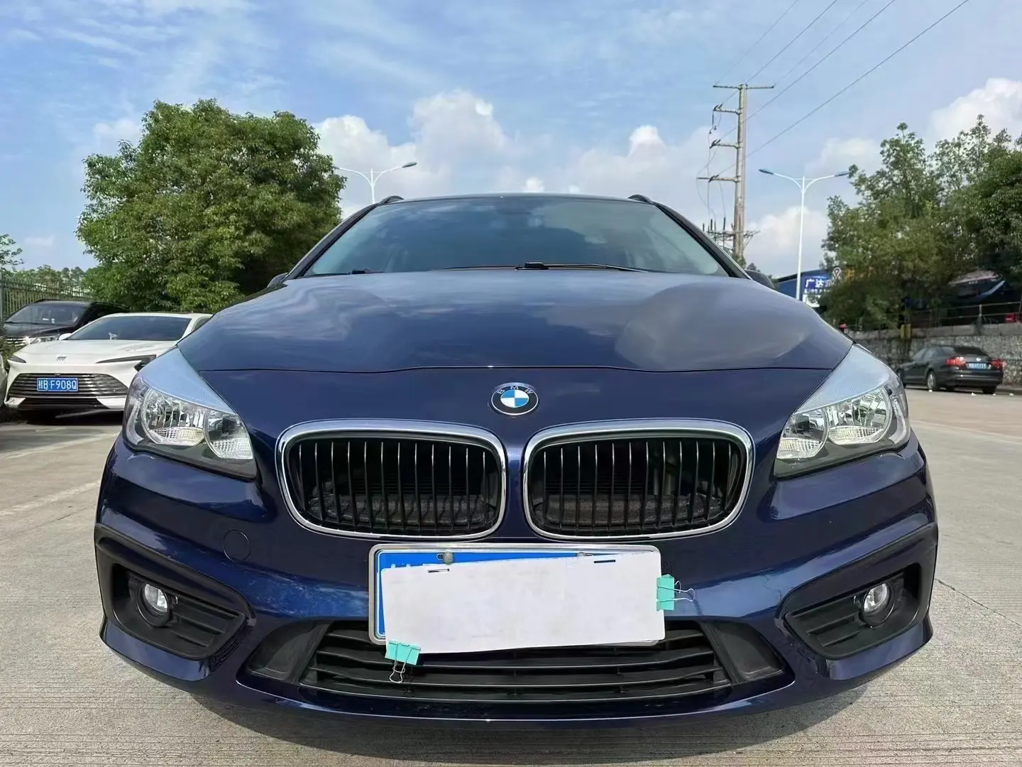 BMW 2 Series Active Tourer  из Китая