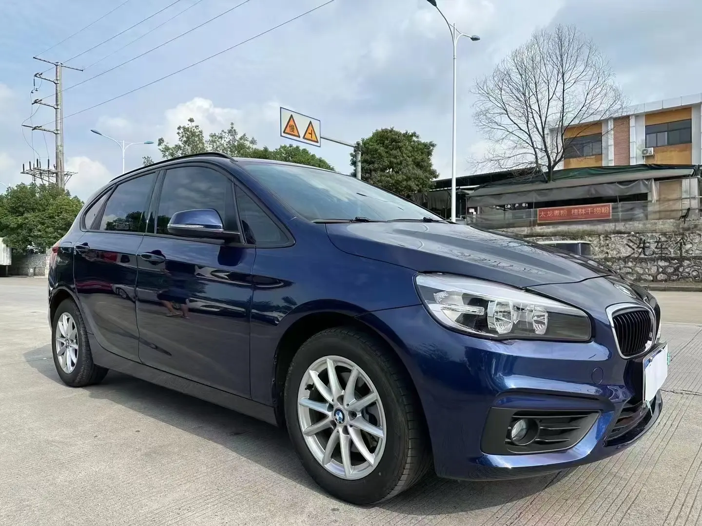 BMW 2 Series Active Tourer  из Китая
