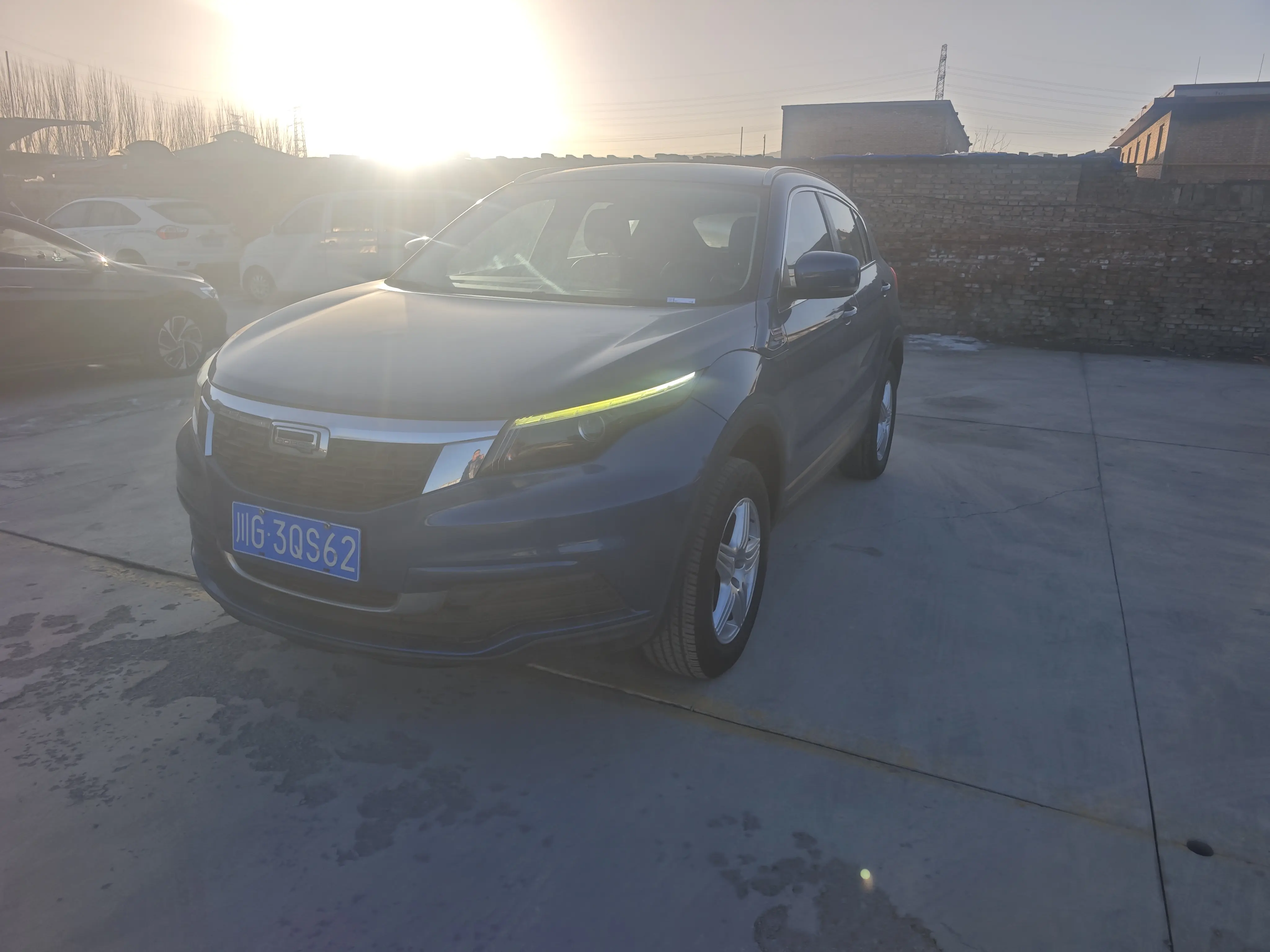 Qoros 5  из Китая