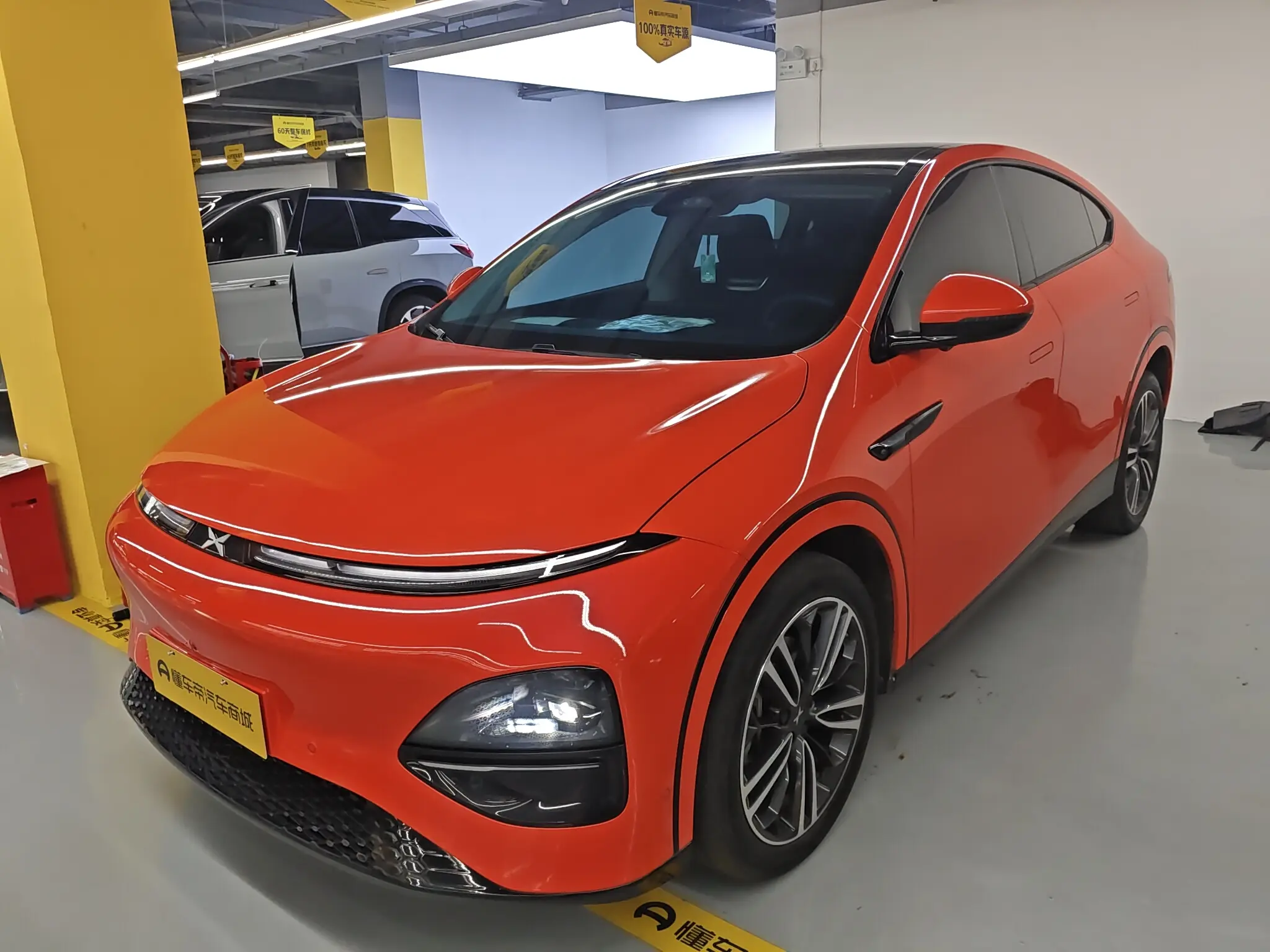 Xpeng G6  из Китая