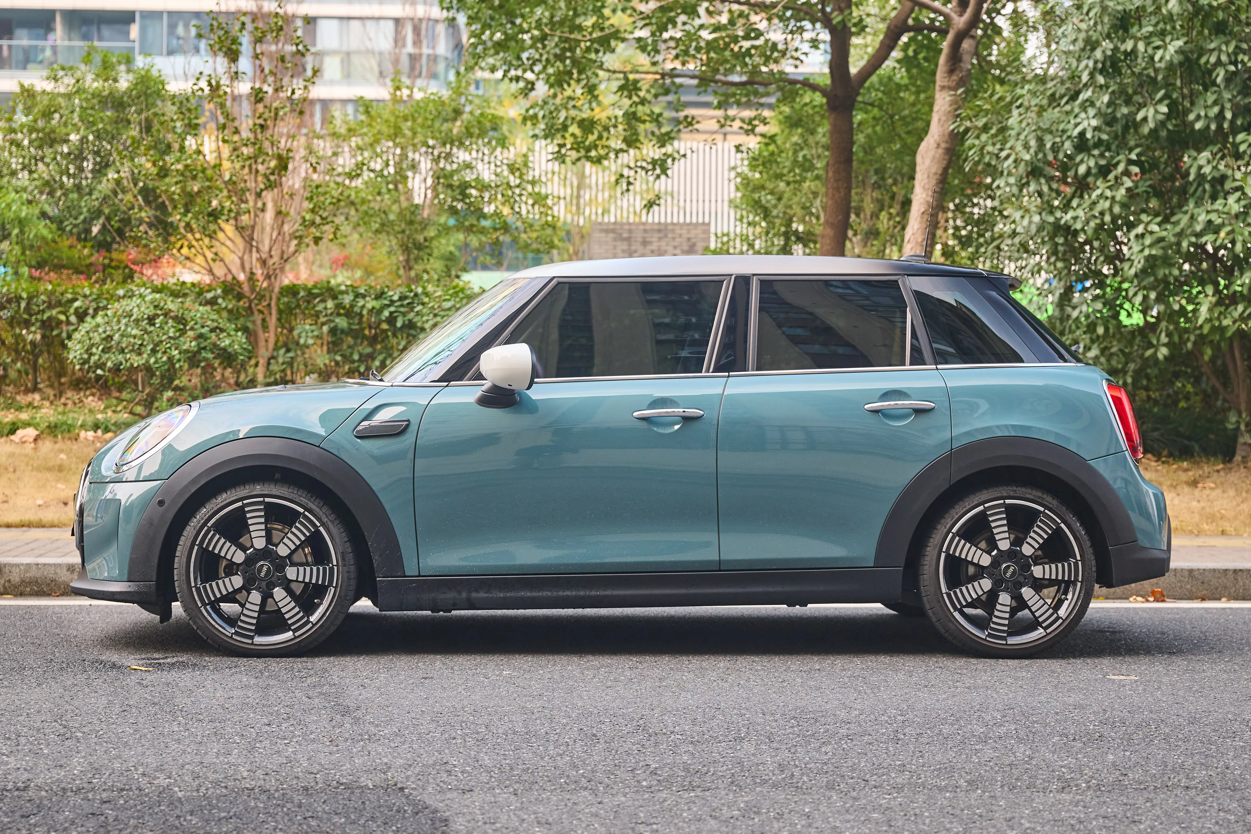 MINI 