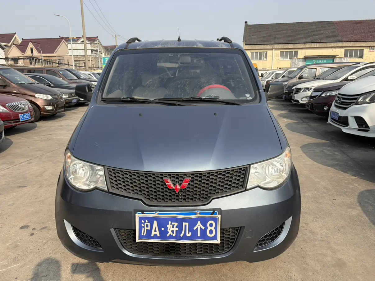 Wuling Hongguang  из Китая