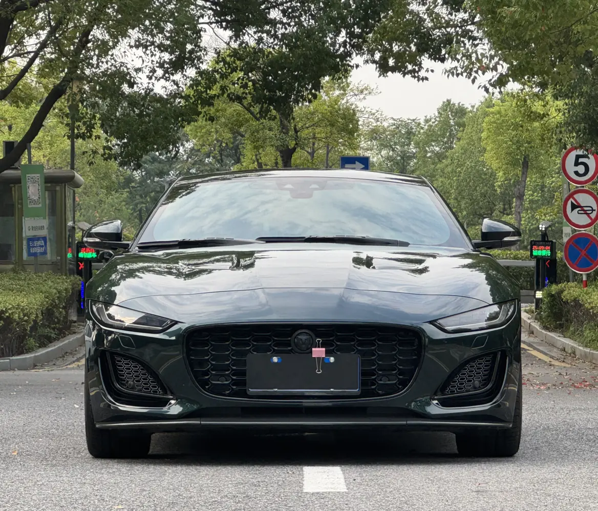 Jaguar F-TYPE  из Китая