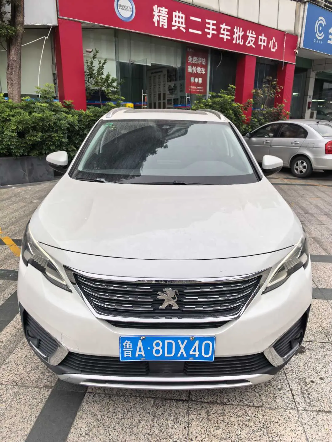 Peugeot 5008  из Китая