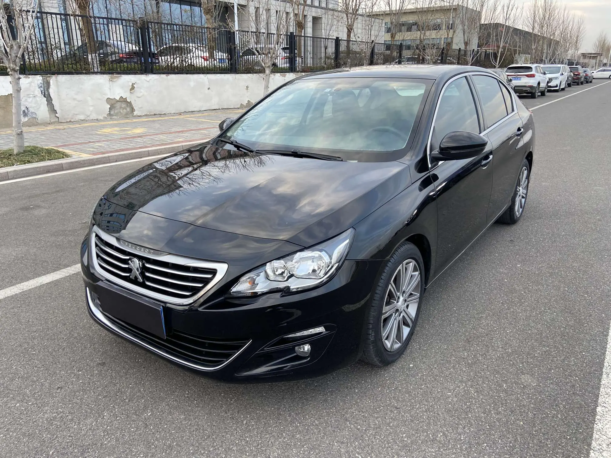 Peugeot 408  из Китая