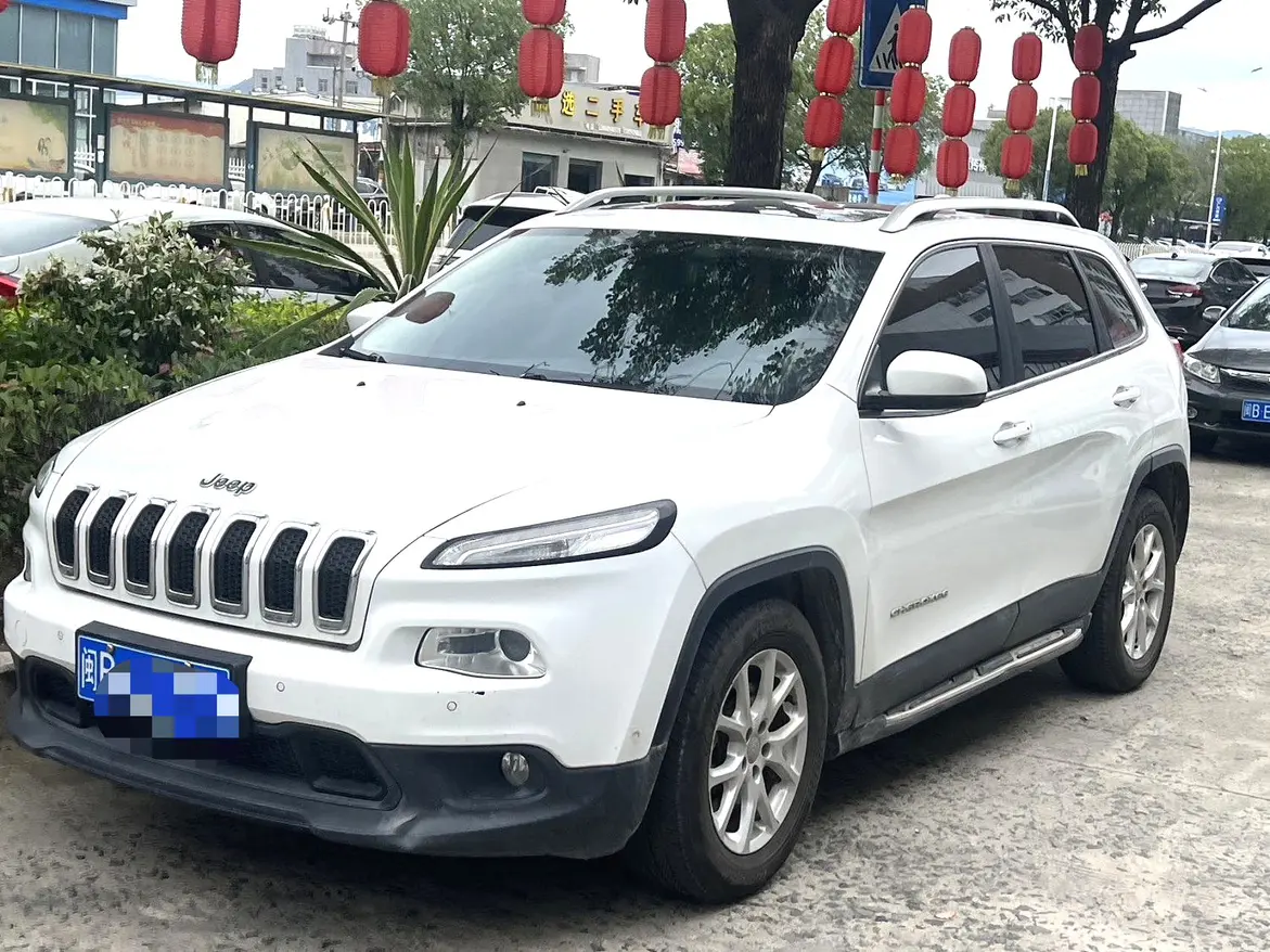 Jeep Cherokee  из Китая