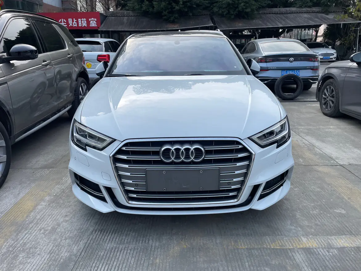 Audi A3  из Китая