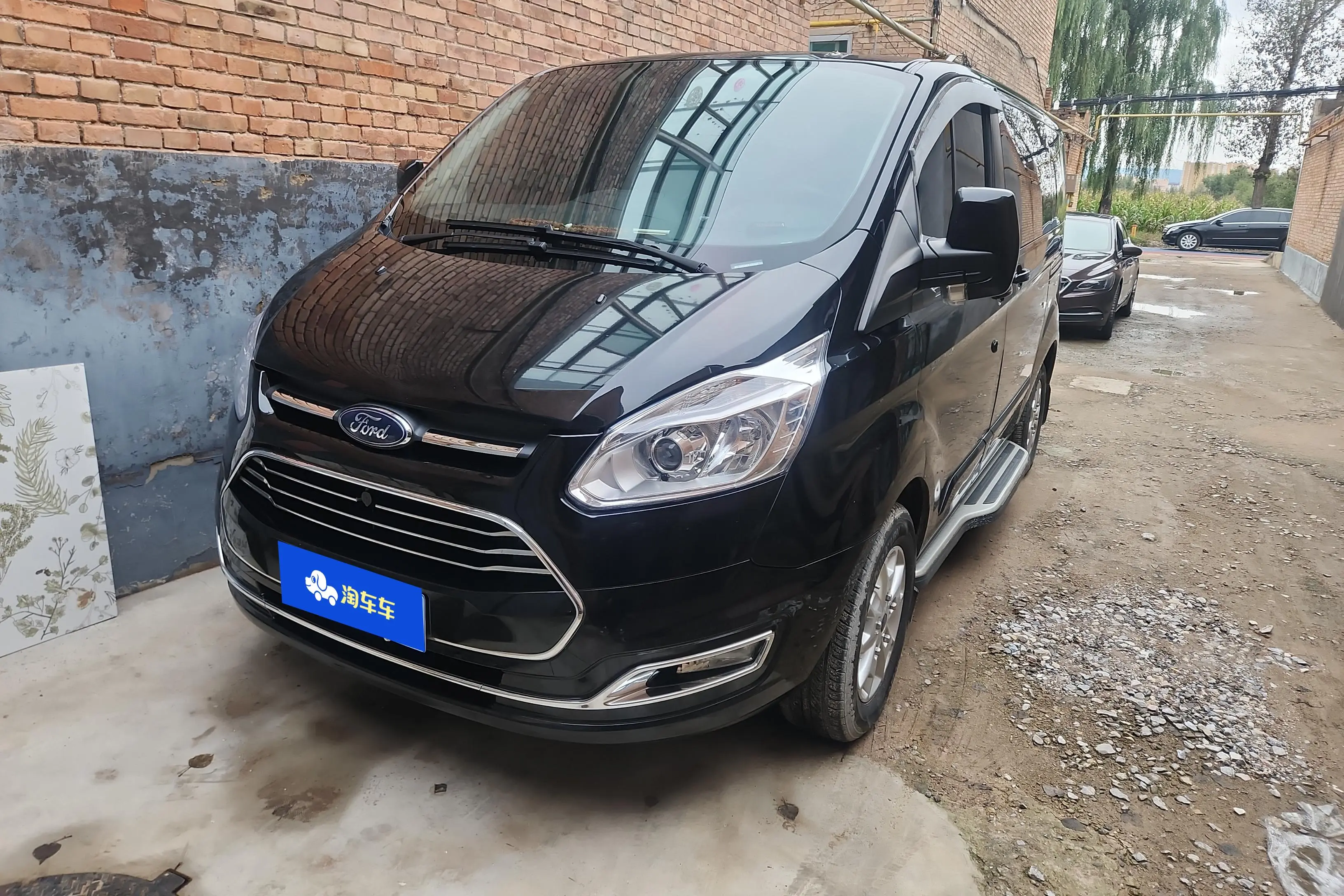 Ford Toureo  из Китая