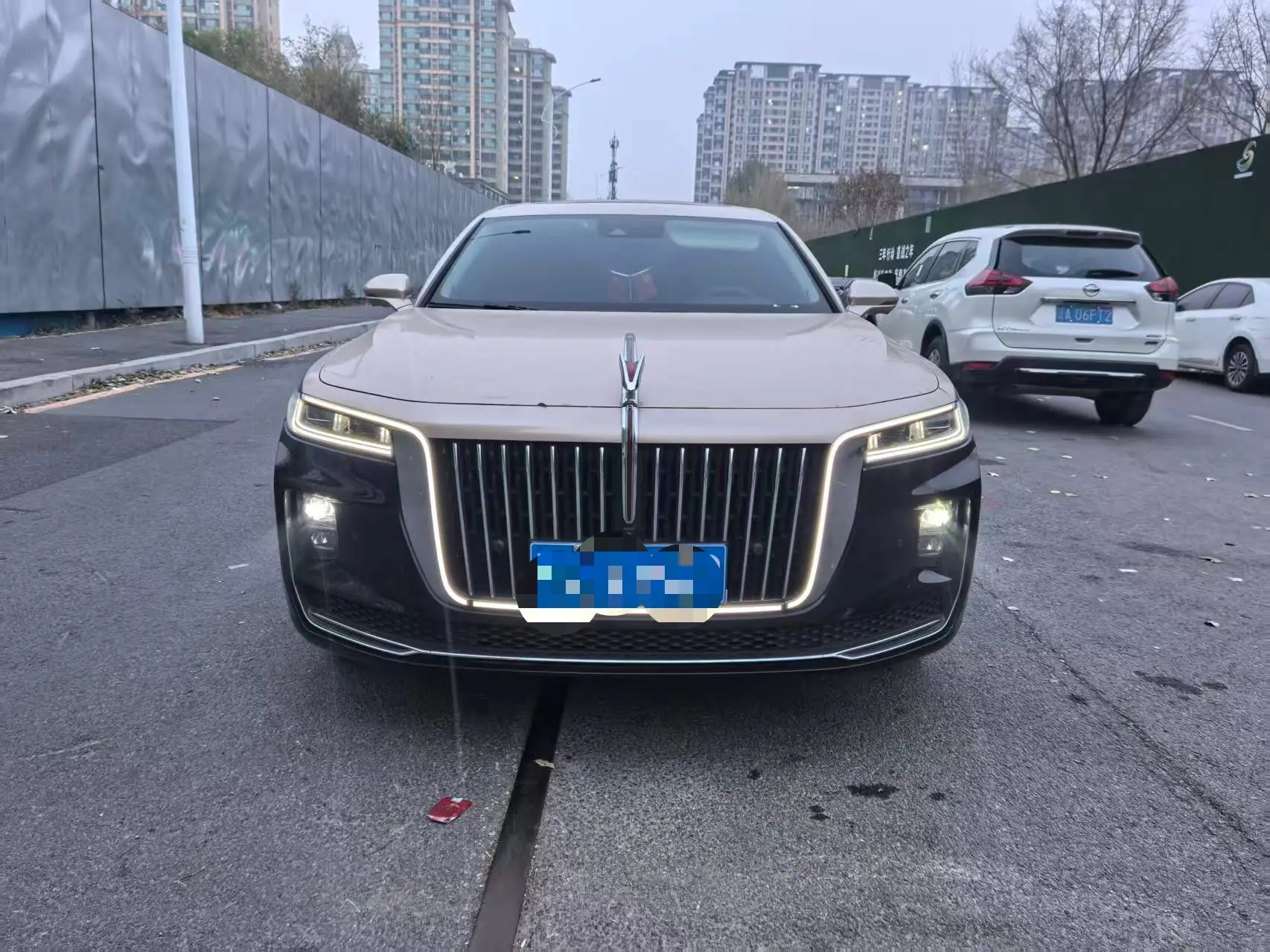 Hongqi H9  из Китая
