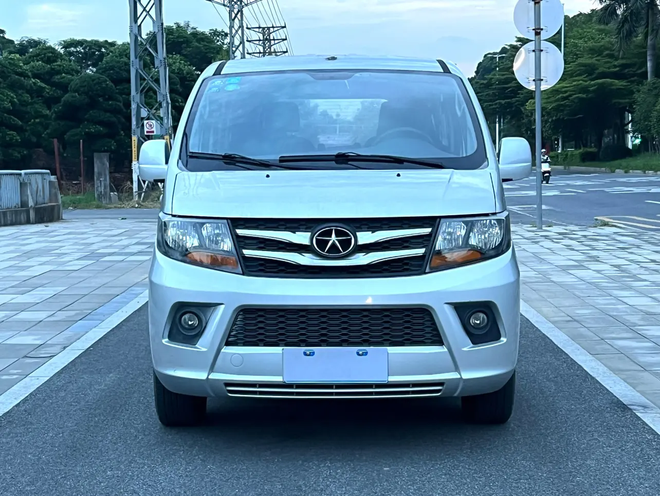 JAC Ruifeng M3  из Китая