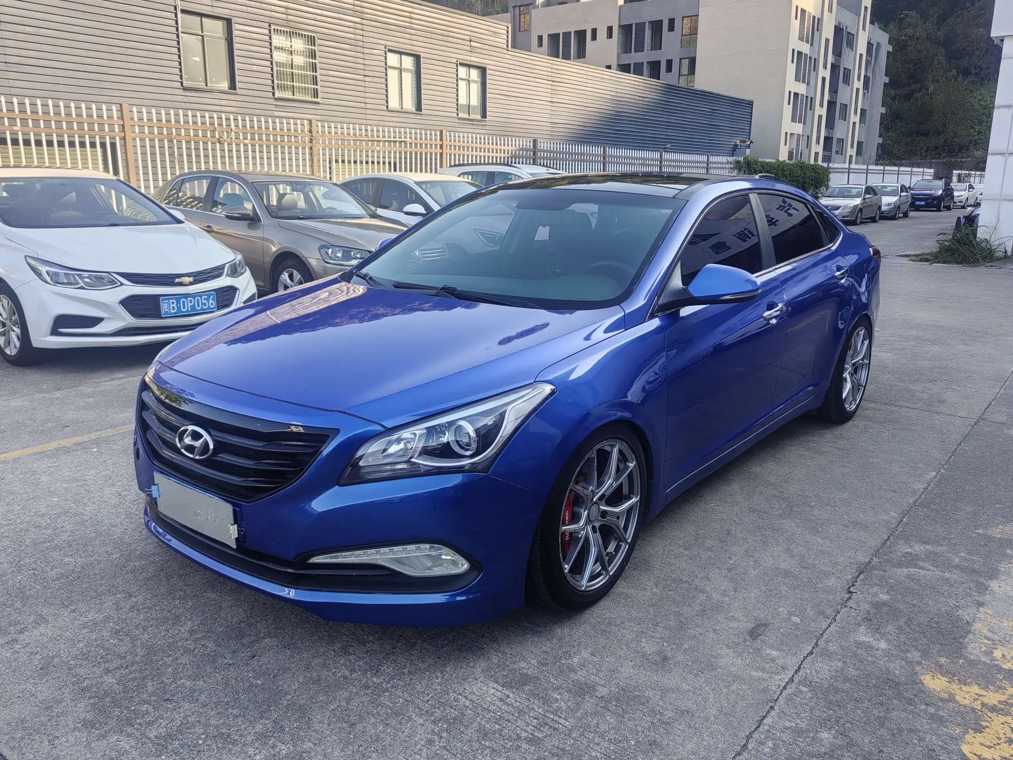 Hyundai Famous pictures  из Китая