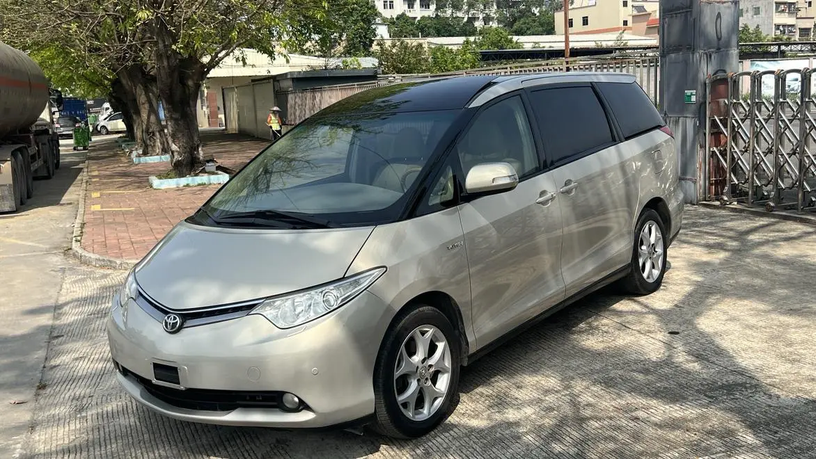 Toyota Previa  из Китая
