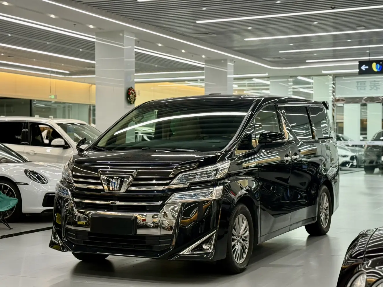 Toyota Crown Wellfire