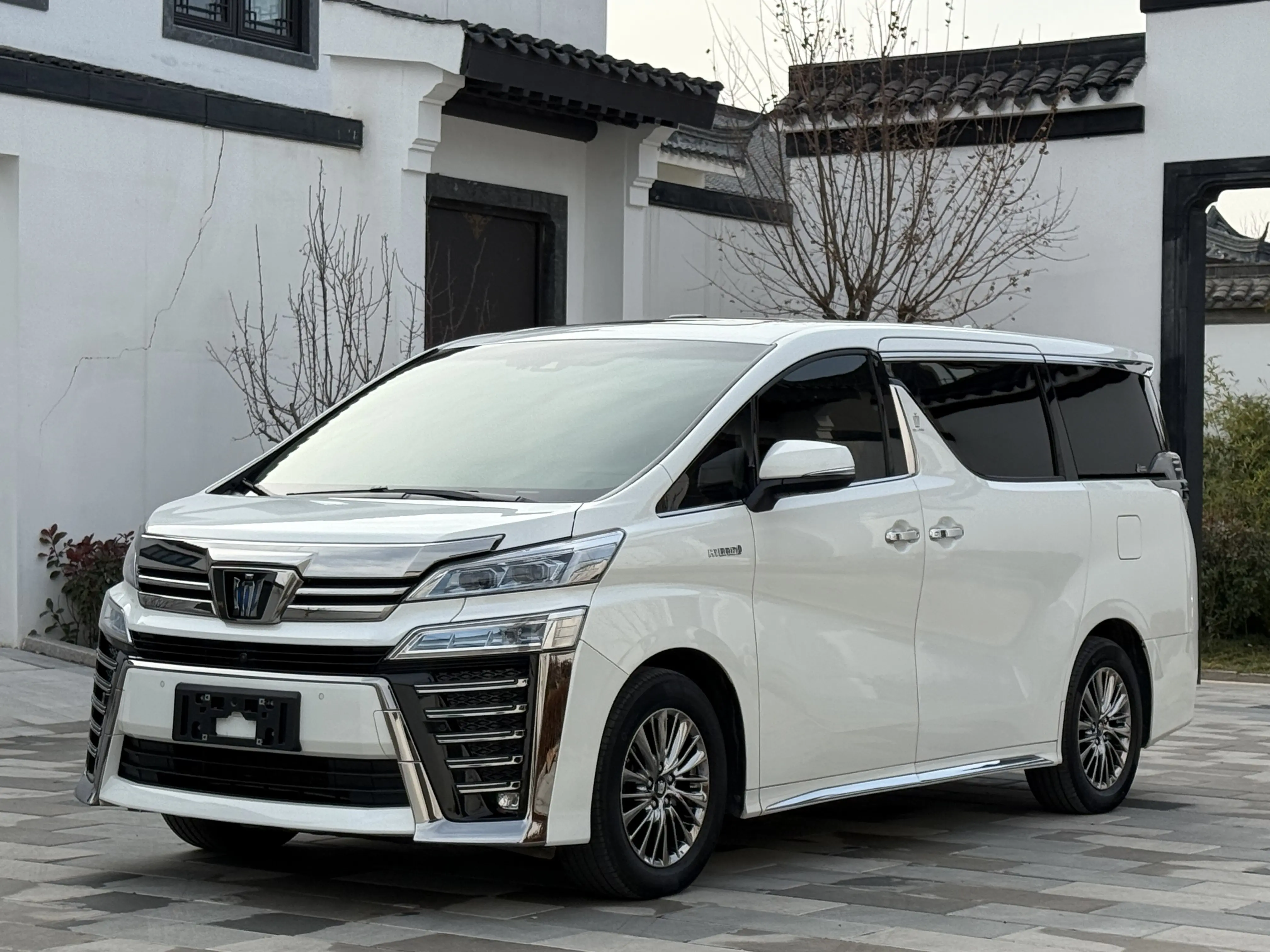 Toyota Crown Wellfire