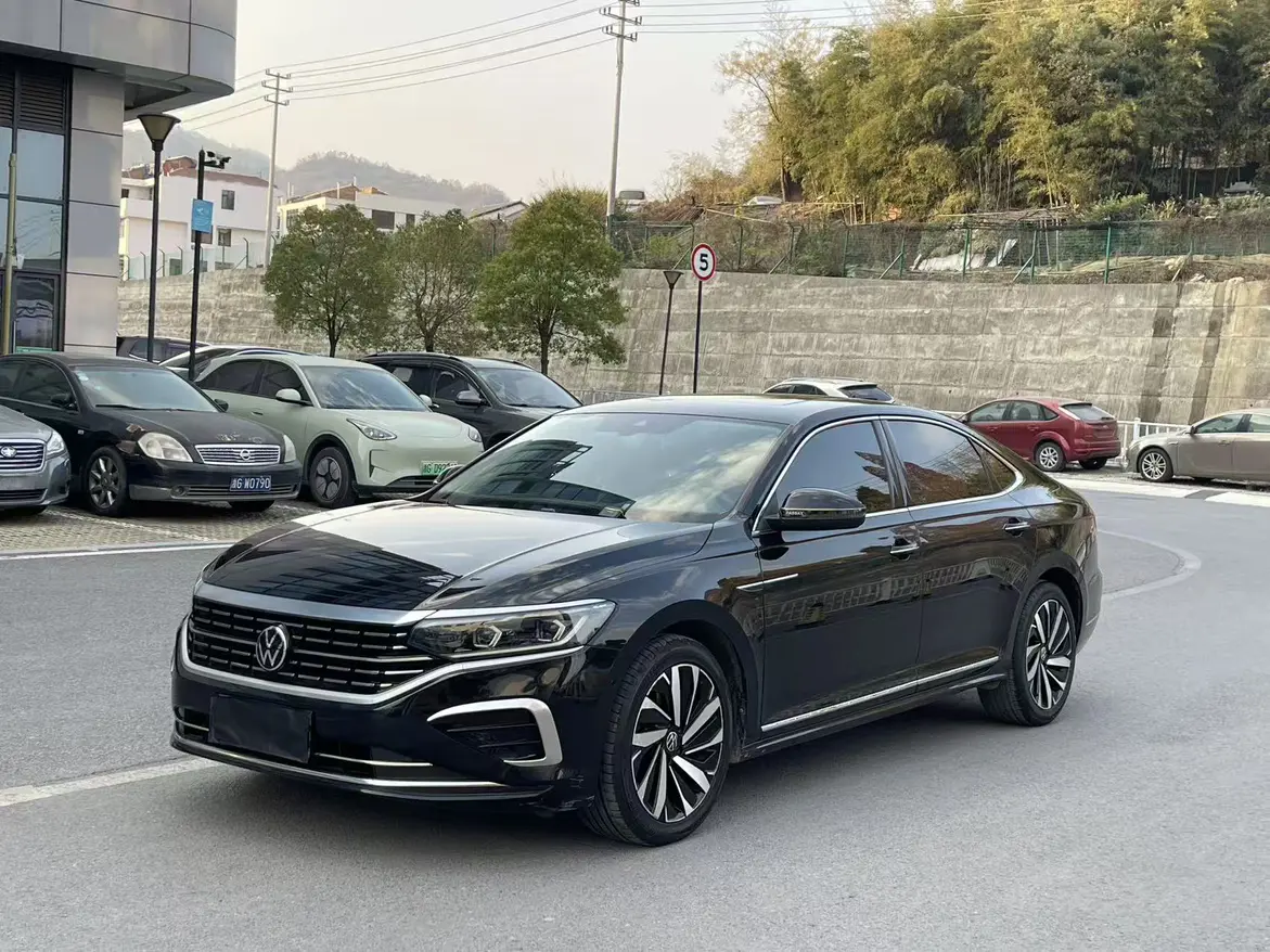 Volkswagen Passat  из Китая