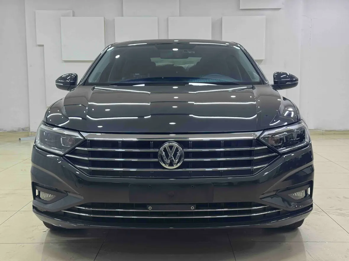 Volkswagen Sagitar  из Китая