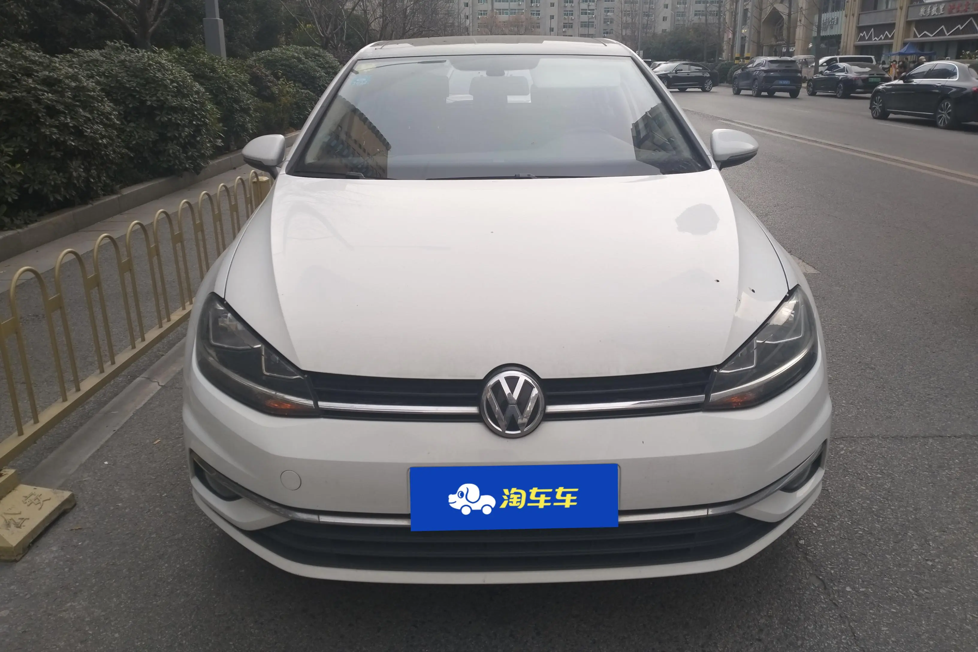 Volkswagen Golf  из Китая