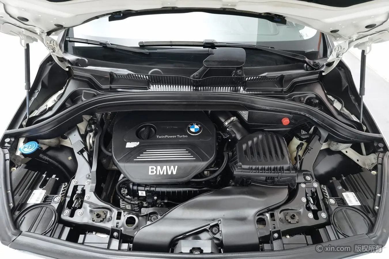 BMW 2 Series Active Tourer  из Китая