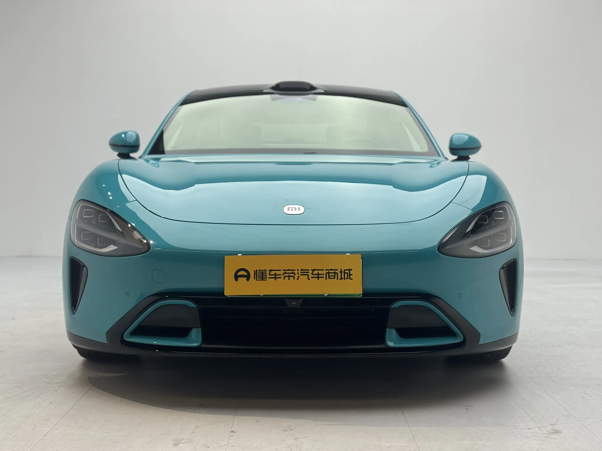 Xiaomi car Xiaomi SU7  из Китая