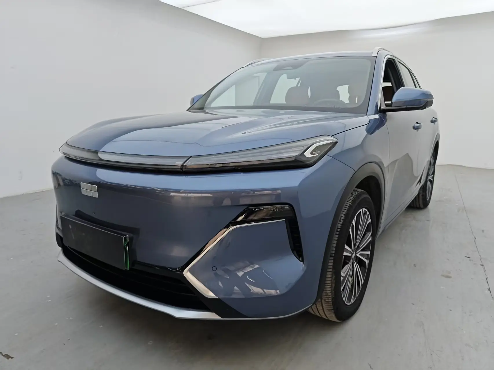 Geely Galaxy Starship 7 EM-i  из Китая