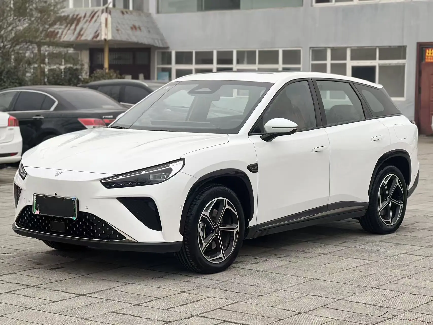 NETA Nezha L  из Китая