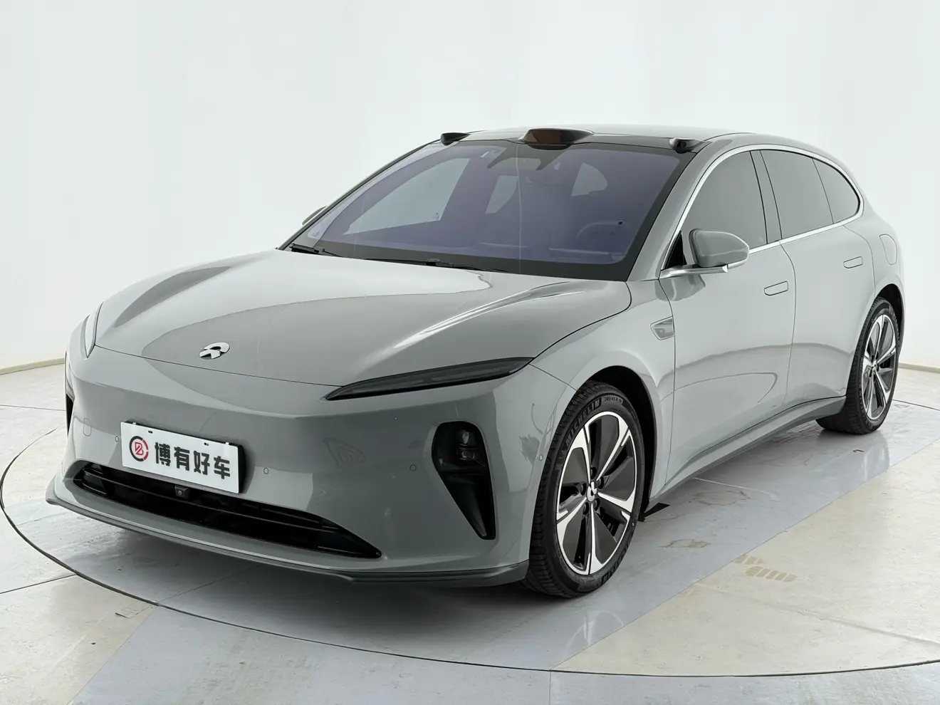 NIO ET5T  из Китая