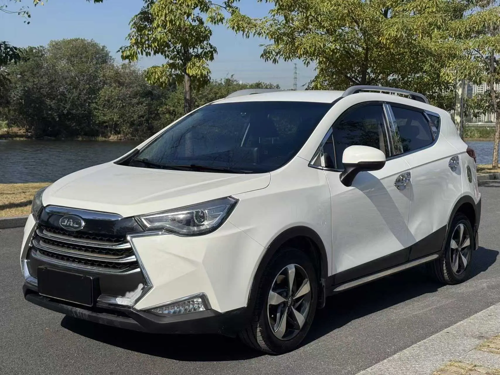 Jiangxi Ruifeng S3  из Китая