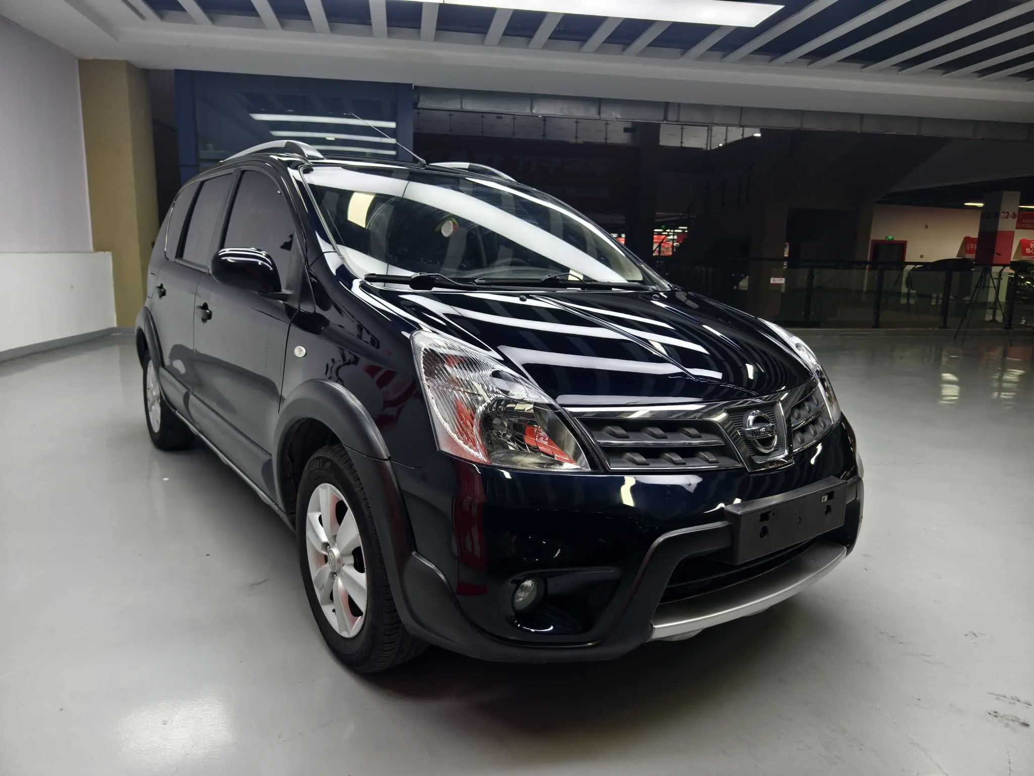 Nissan Li Wei  из Китая