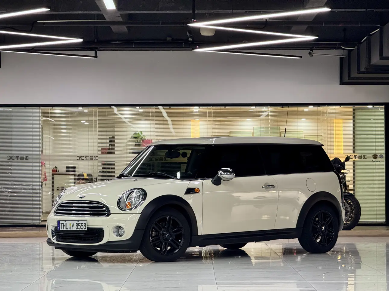 MINI CLUBMAN  из Китая