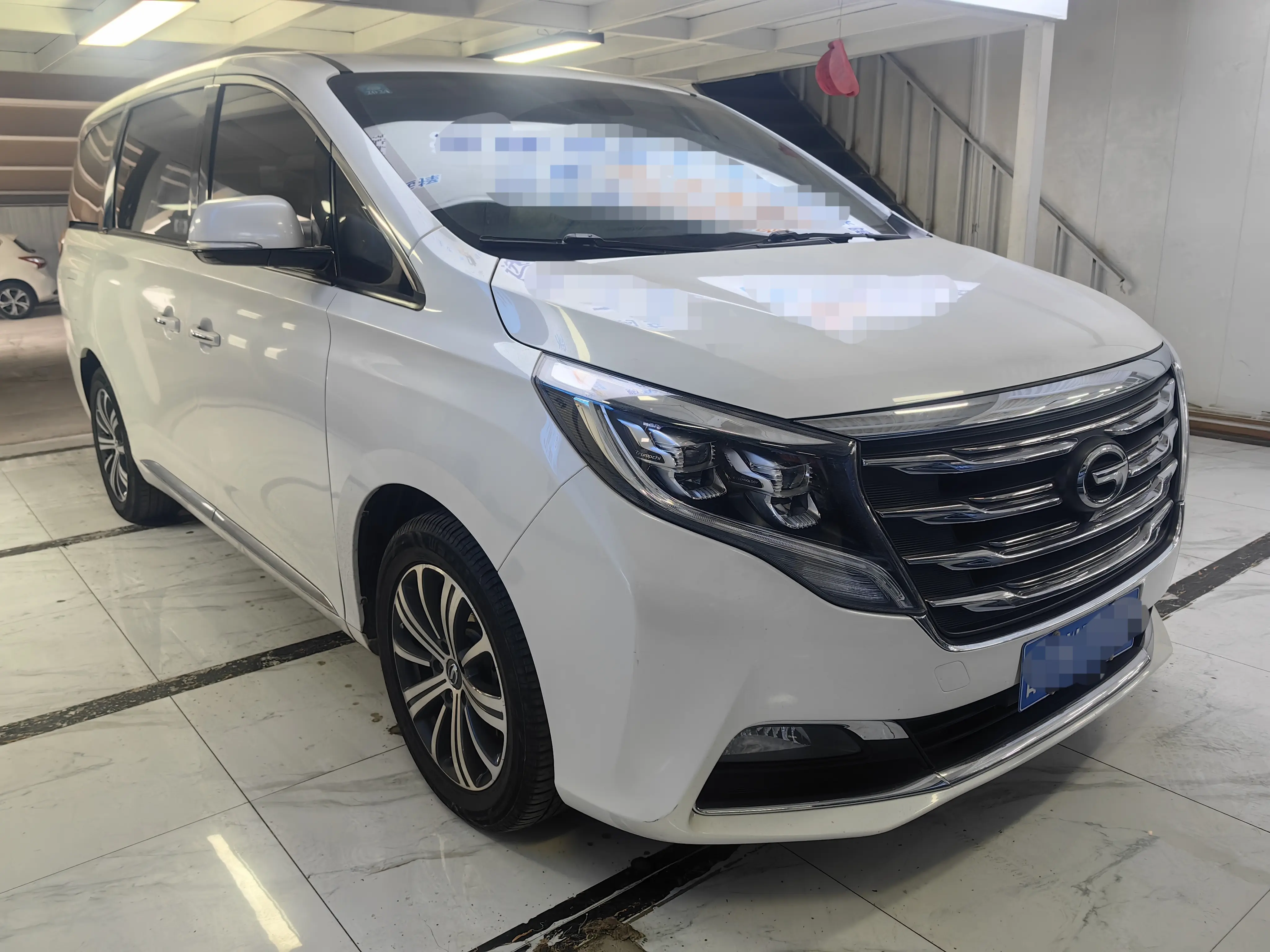 GAC Trumpchi M8  из Китая