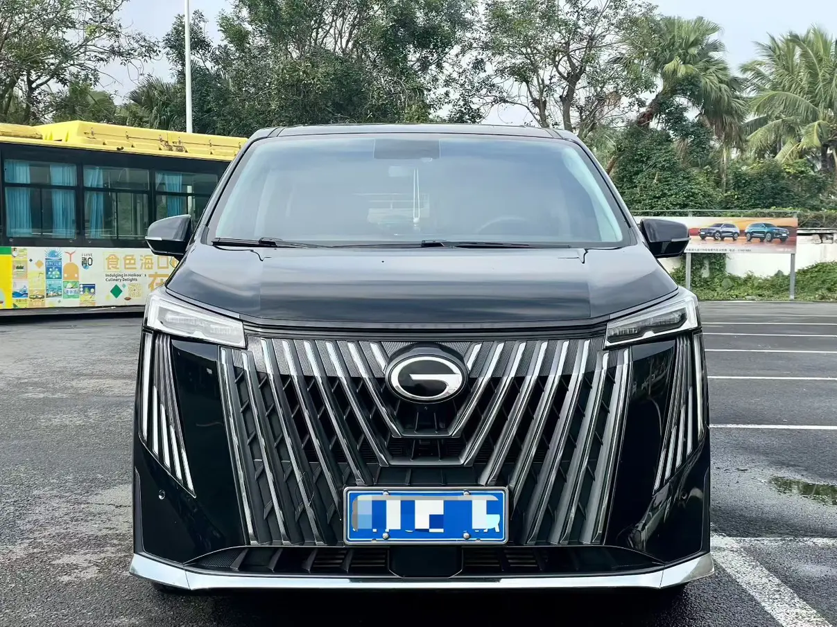 GAC Trumpchi M8  из Китая