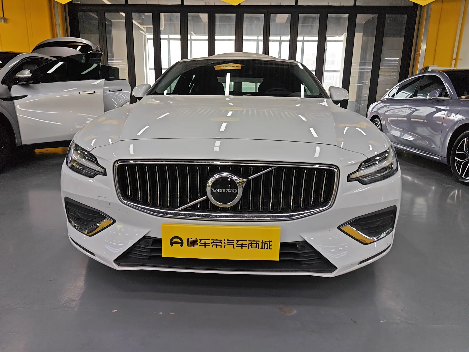 Volvo S60  из Китая