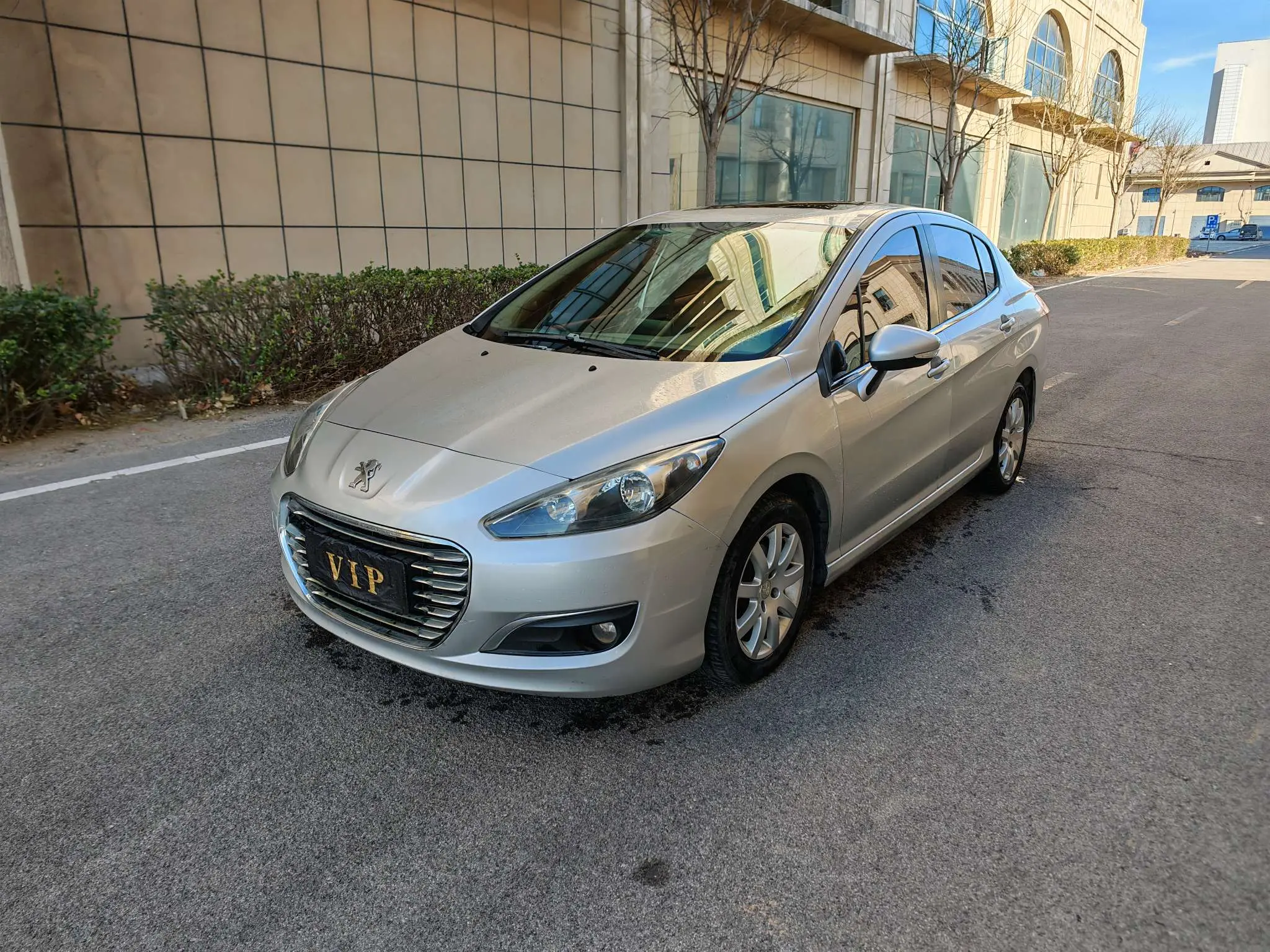 Peugeot 308  из Китая