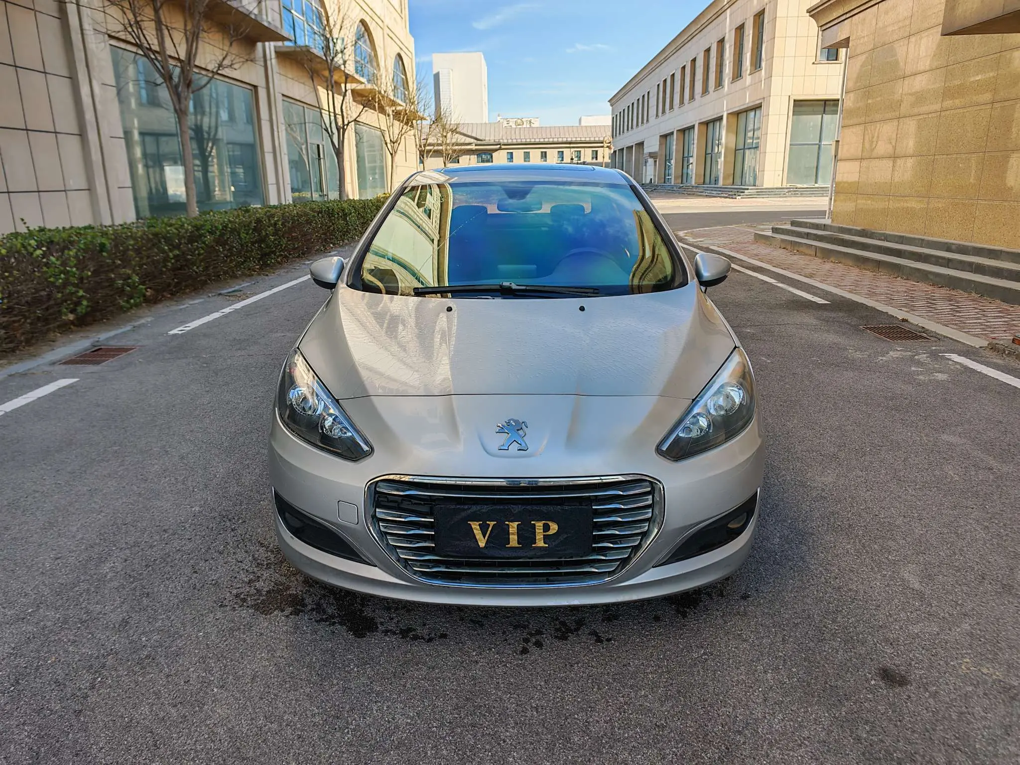 Peugeot 308  из Китая