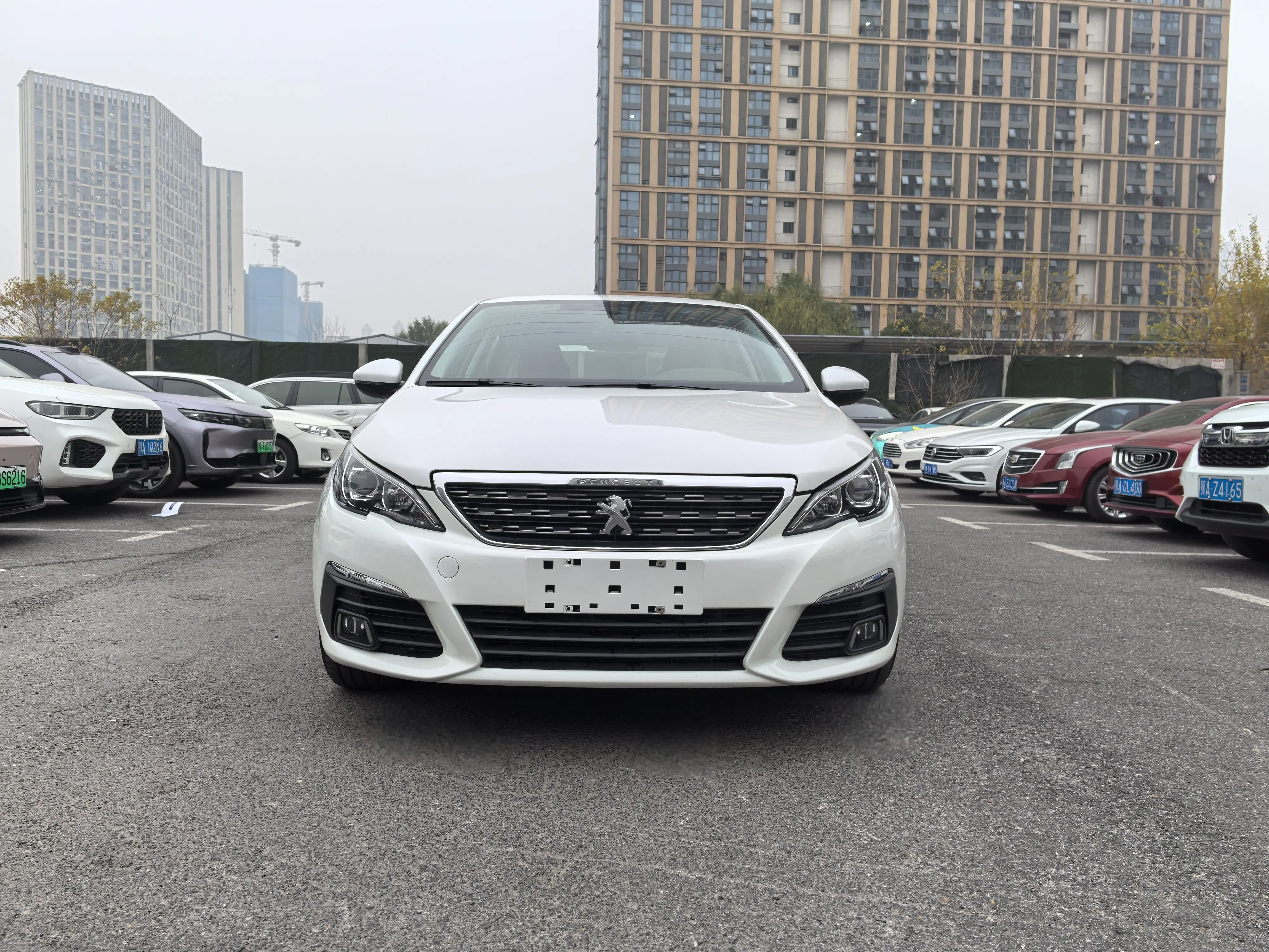 Peugeot 308  из Китая