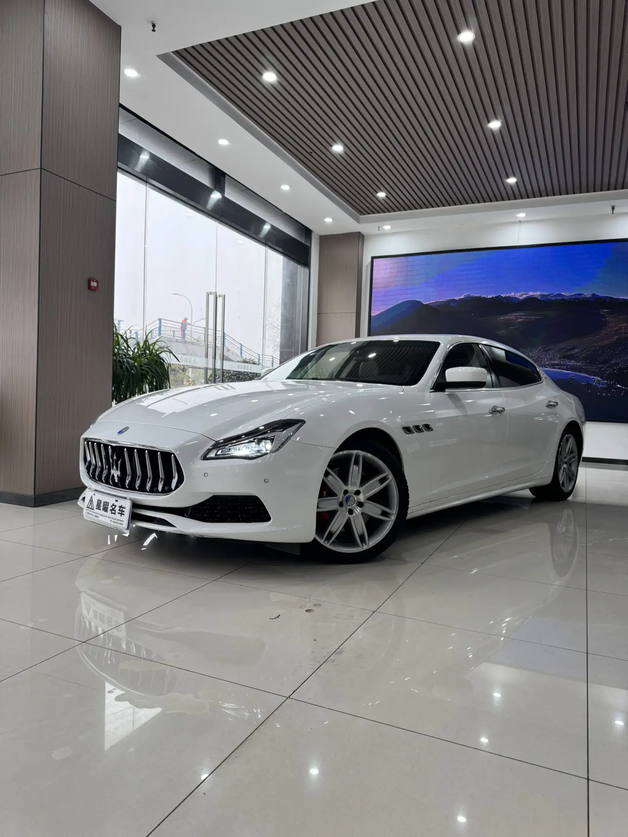 Maserati President  из Китая