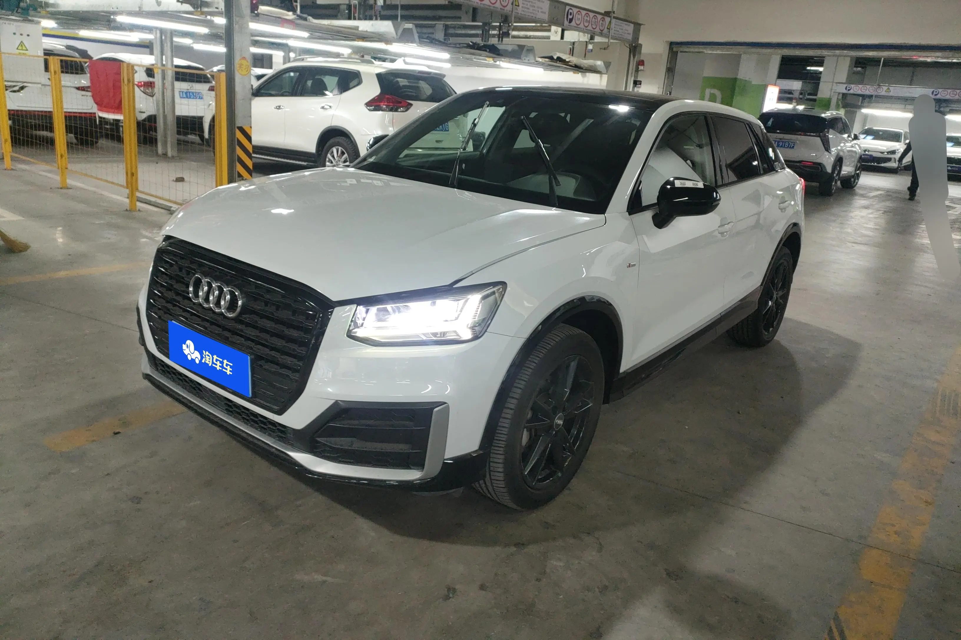 Audi Q2L  из Китая
