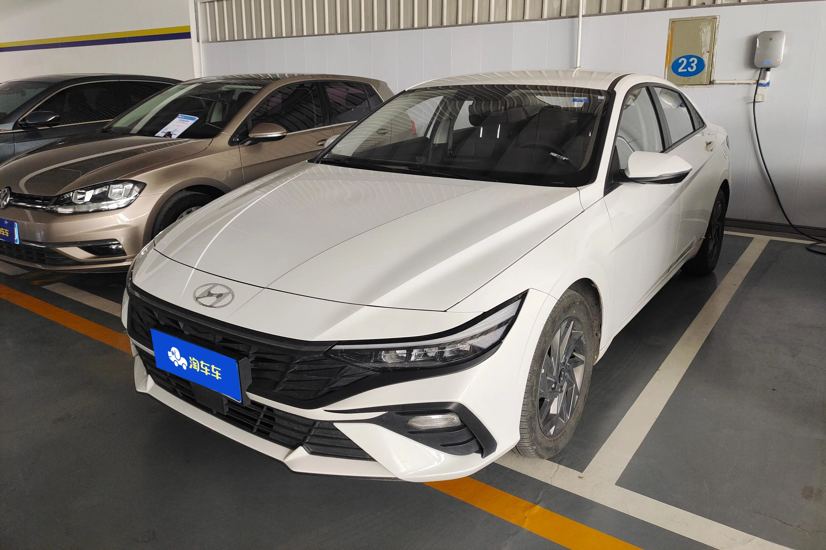 Hyundai Elantra  из Китая