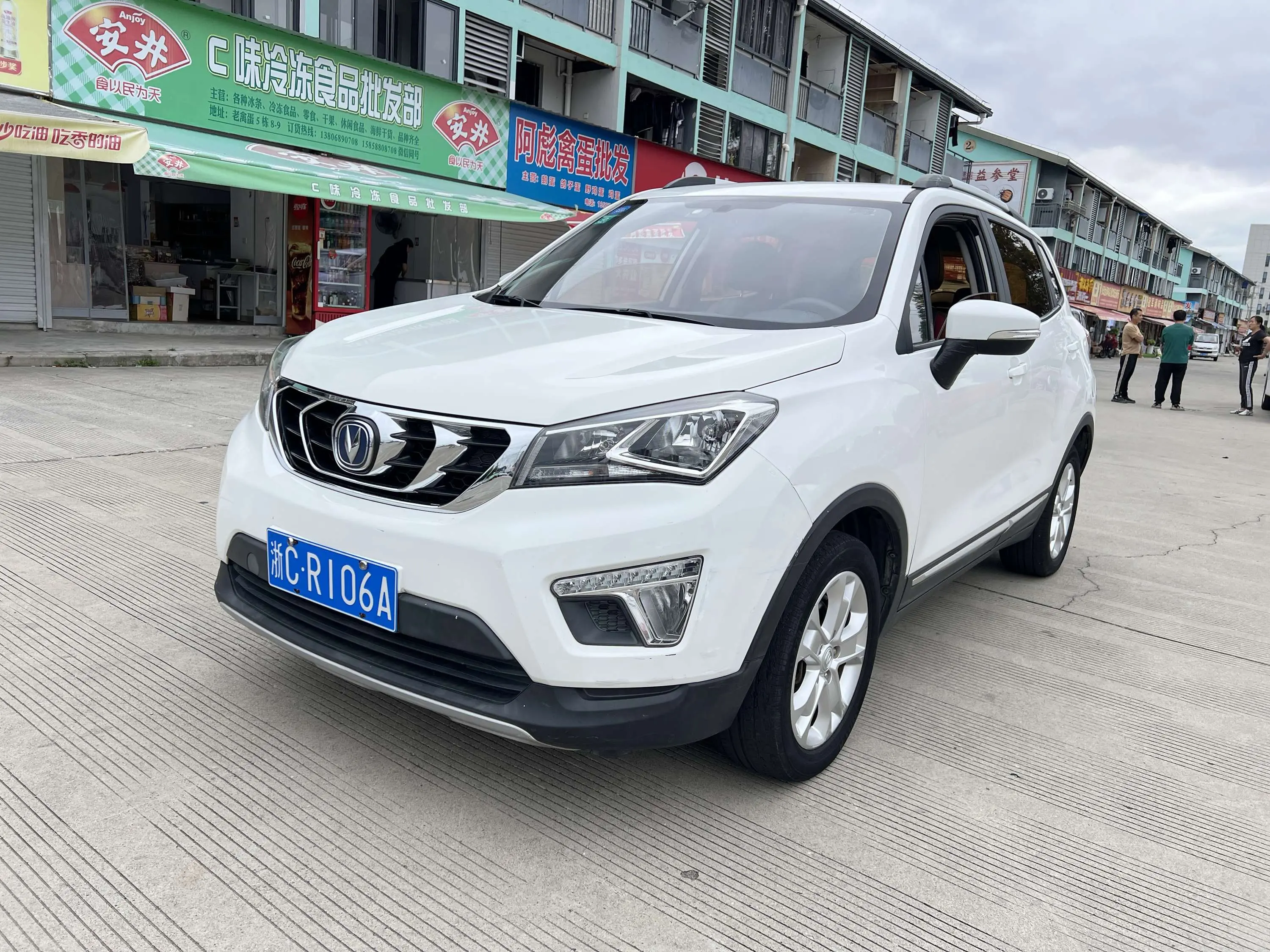 Changan CS15  из Китая
